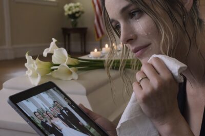 My parents demanded $850,000 for my sister’s wedding, but ignored my son’s final goodbye…